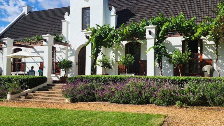 Mont Blois Wine Estate hero 768x432